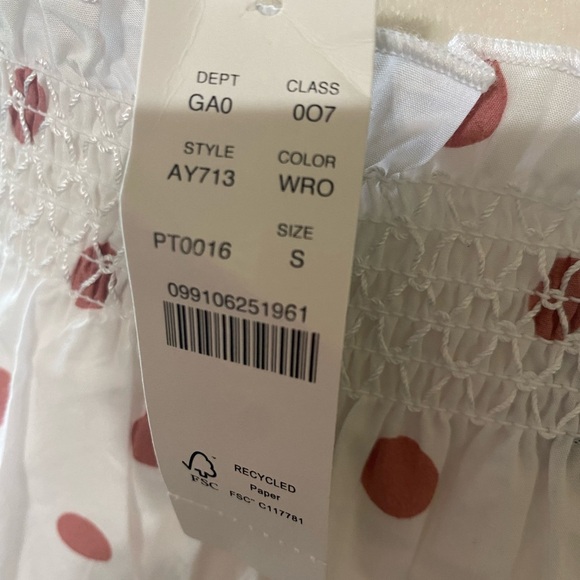 J Crew Puff Smocked top in white Rose dots - Picture 5 of 8